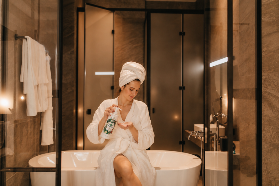 5-Minute Rainforest Meditation In Your Bathroom